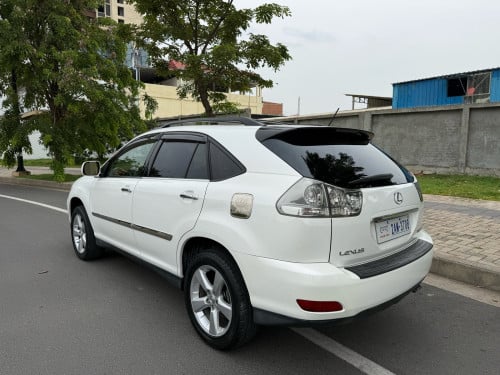 Lexus 330 04/H/F/pong1/2AM 21900$