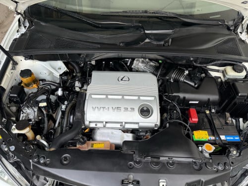 Lexus 330 05/H/F/pong1/2AV
