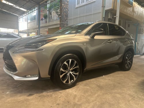Lexus NX 200t   F -Sport  (2017)