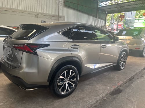 Lexus NX 200t   F -Sport  (2017)