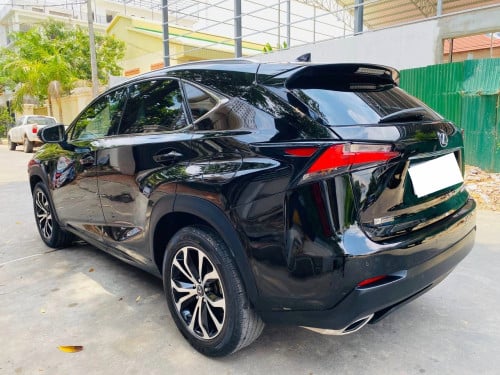 Lexus Nx200T F-sport 5ប៉ុតុង ឆ្នាំ2016