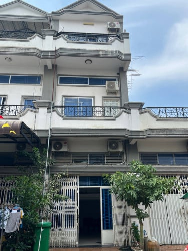 Location -Borey Leap 60m Close to Aeaon mall 3 Flat House For Rent Price : 580$ per month