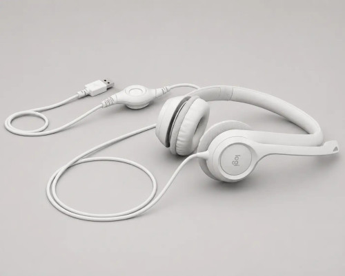 Logitech H390 USB Computer Headset with Noise-Canceling Mic OFF-WHITE (981-001287)
