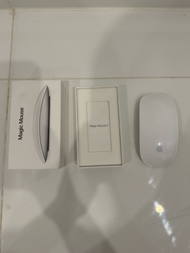 MAgic Mouse 2 + chatging base