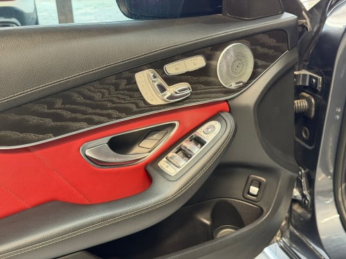 Mercedes Benz C300 AMG 4matic 2015 ( ក្រដាសពន្ធ​ )