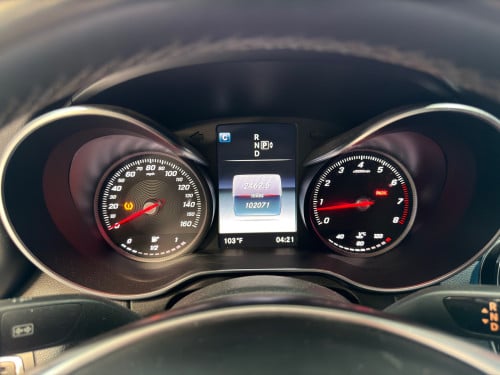 Mercedes Benz C300 AMG 4matic 2015 ( ក្រដាសពន្ធ​ )