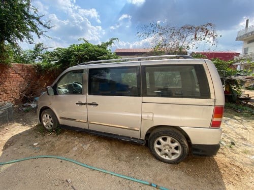 Mercedes Benz Vito 1550$ ចរចារ ប្រើហ្គេស/សាំង