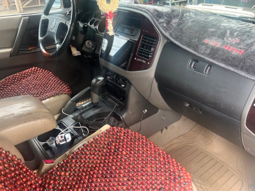 Mitsubishi 01 ត្រូវការលក់បន្ទាន់