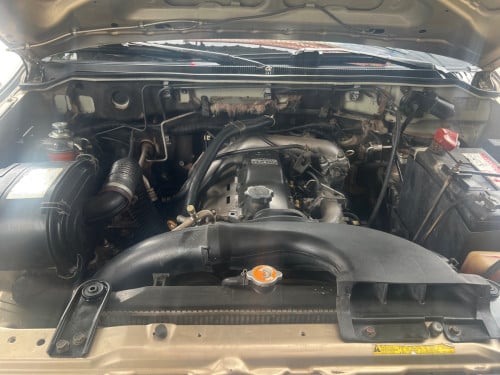 Mitsubishi 01 ត្រូវការលក់បន្ទាន់
