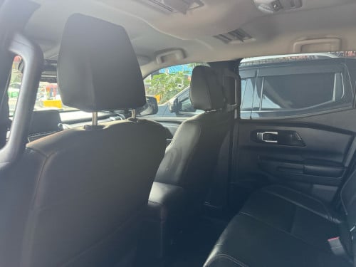 Mitsubishi triton 2024 ហ្សុីនមួយជុំ 40000km