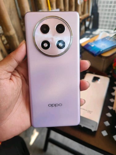Oppo A2 Pro 5G សានុំហ្ស៊ីន