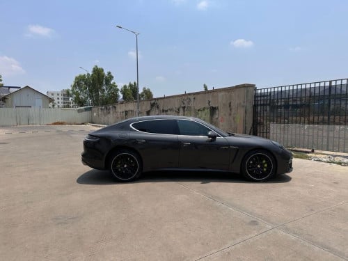 Porsche Panamera S E-Hybrid