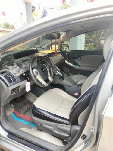 Prius 2010 Option 5 Advanced (16 200$) ចរចា
