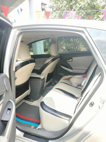 Prius 2010 Option 5 Advanced (16 200$) ចរចា