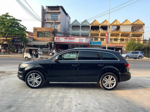 Q7 ឆ្នាំ​ 2007 ឡានស្អាត គ្រឿងក្នុងថ្មី មិនបុកមិនប៉ះ មុខក្រោយស្អាត មានលក់នៅវេងស្រេង