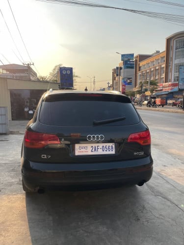 Q7 ឆ្នាំ​2007​ ឡានស្អាត​គ្រឿងក្នុងថ្មី​មិនបុកមិនប៉ះ​មុខក្រោយស្អាត​មានលក់នៅវេងស្រេង​ទលមុខផែស្ងួតសូងួ