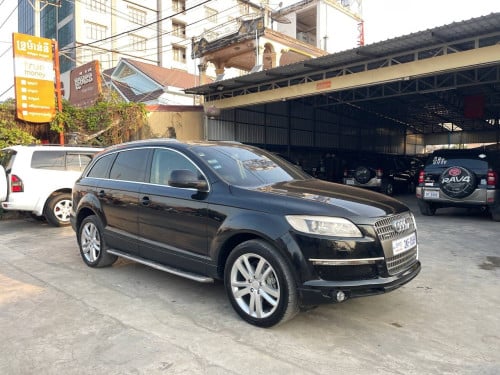 Q7 ឆ្នាំ​2007​ ឡានស្អាត​គ្រឿងក្នុងថ្មី​មិនបុកមិនប៉ះ​មុខក្រោយស្អាត​មានលក់នៅវេងស្រេង​ទលមុខផែស្ងួតសូងួ
