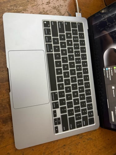 Sell MacBook Air M2 2022