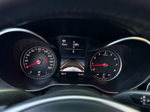 sell mercedes C300 AMG Line 2015