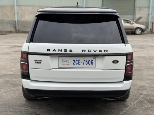 sell range rover vogue 2016 up 2021 full options diesel