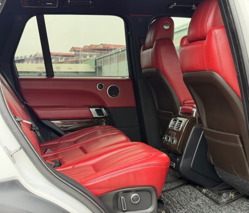 sell range rover vogue 2016 up 2021 full options diesel