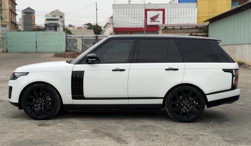 sell range rover vogue 2016 up 2021 full options diesel
