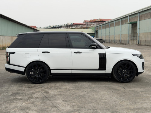 sell range rover vogue 2016 up 2021 full options diesel