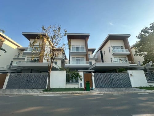 Single Villa ( Marigold ) for Rent In front Garden at Borey Orkide Pochentong