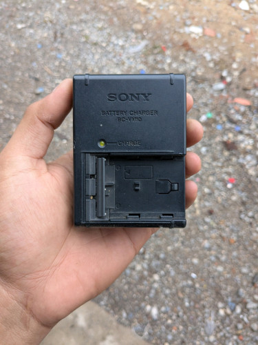 Sony a65
