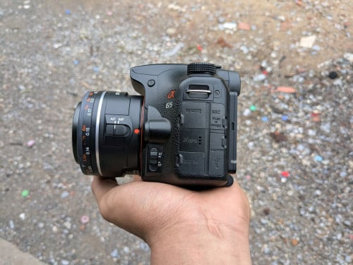 Sony a65
