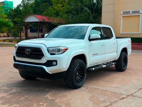 Tacoma 018 ប៉ុង1 ឡានថ្មី