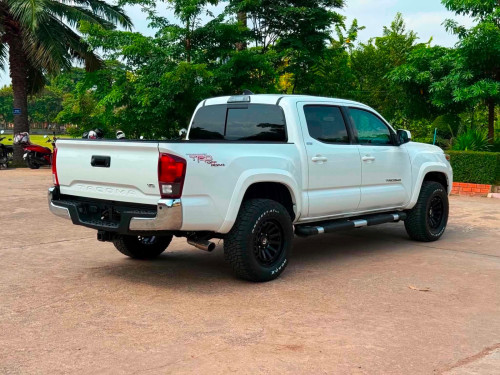 Tacoma 018 ប៉ុង1 ឡានថ្មី