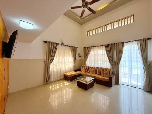 Townhouse, 2 Bedrooms for rent in Boeung Keng Kong Ti Pir area, Phnom Penh.