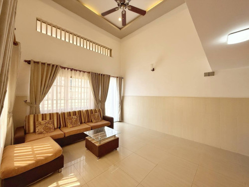 Townhouse, 2 Bedrooms for rent in Boeung Keng Kong Ti Pir area, Phnom Penh.