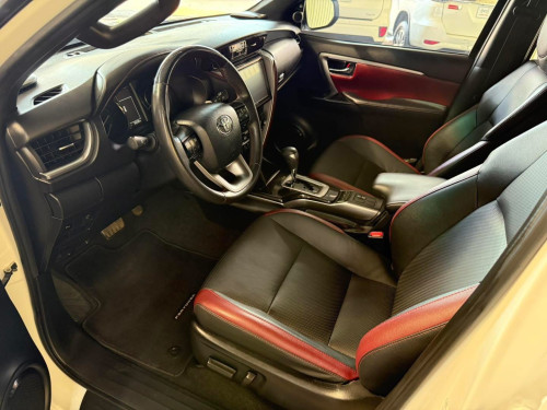 Toyota Fortuner Legender 2023 តំលៃចរចា