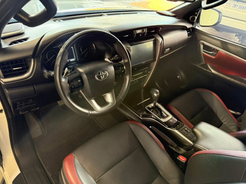 Toyota Fortuner Legender 2023 តំលៃចរចា
