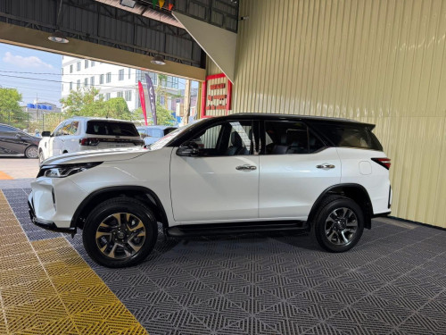 Toyota Fortuner Legender 2023 តំលៃចរចា