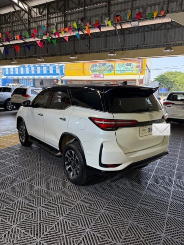 Toyota Fortuner Legender 2023 តំលៃចរចា