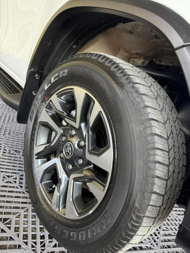 Toyota Fortuner Legender 2023 តំលៃចរចា