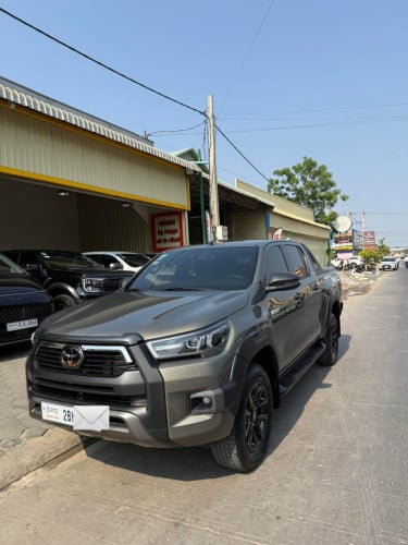 Toyota Hilux Rally 2021 ពណ៏ត្រែអុី