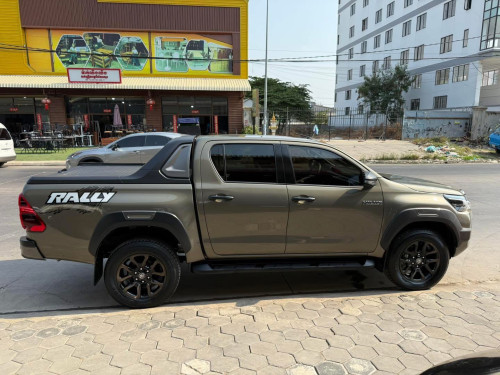 Toyota Hilux Rally 2021 ពណ៏ត្រែអុី
