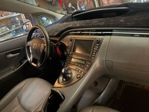Toyota Prius 2010 option 4 សូលាបើកដំបូល