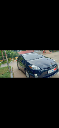 Toyota Prius 2010 option 4 សូលាបើកដំបូល
