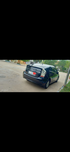Toyota Prius 2010 option 4 សូលាបើកដំបូល