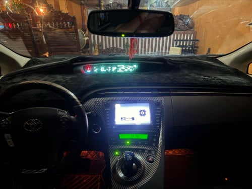 Toyota Prius 2010 option 4 សូលាបើកដំបូល