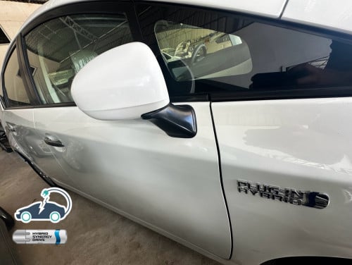 Toyota Prius Plug in 2012 ទឹកថ្នាំ 97%