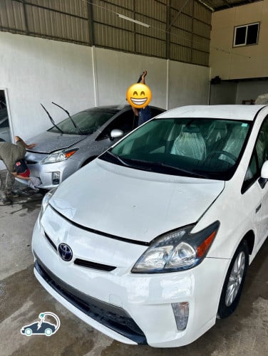 Toyota Prius Plug in 2012 ទឹកថ្នាំ 97%