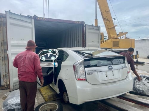 Toyota Prius Plug in 2012 ទឹកថ្នាំ 97%