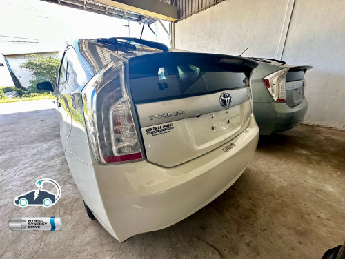 Toyota Prius Plug in 2012 ទឹកថ្នាំ 97%