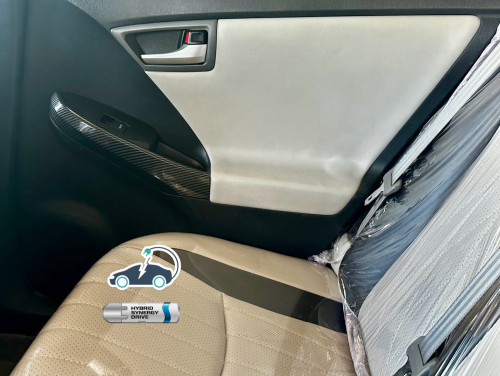 Toyota Prius Plug in 2012 ទឹកថ្នាំ 97%